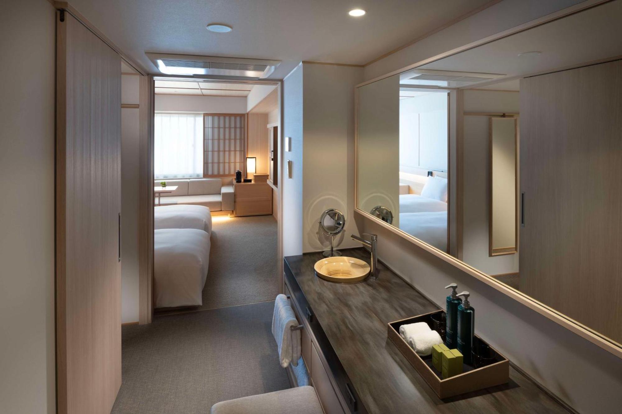 Doubletree By Hilton Kyoto Higashiyama Hotel ภายนอก รูปภาพ